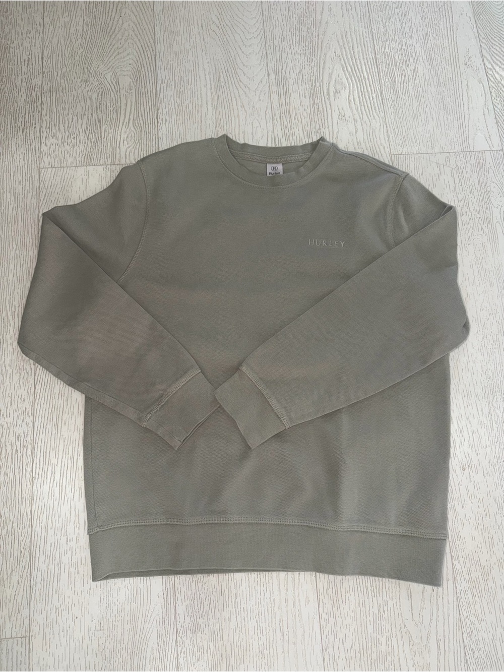 Hurley Men's Crewneck Sweatshirt in Olive